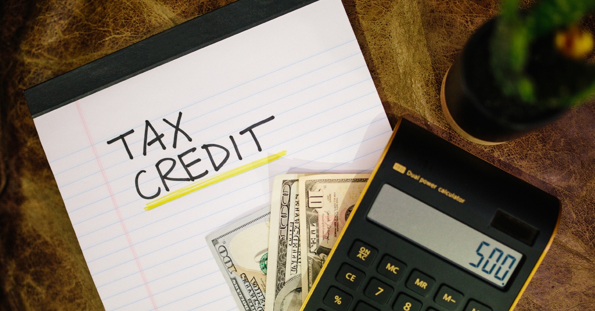 Tax Credits for College Students: A Guide to Saving on Education Expenses, To be eligible for the LLC, the student must